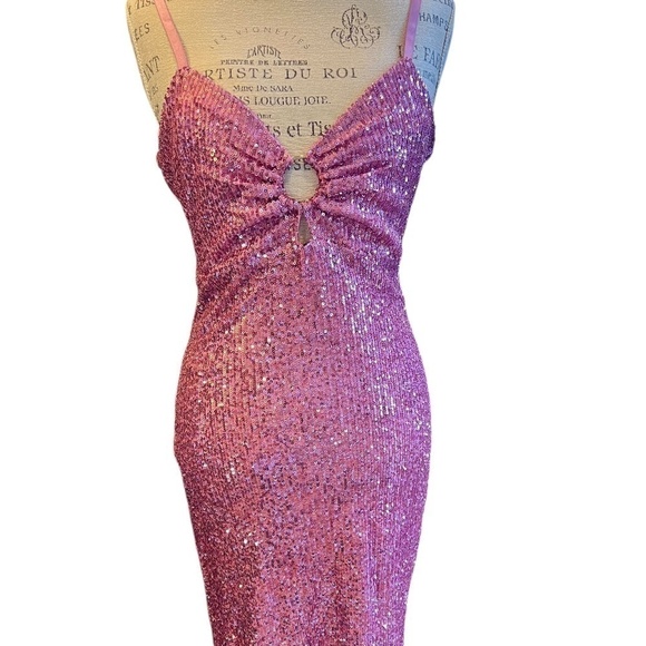 BEBE WOMEN'S SEQUIN MINI - L - NWT - Picture 1 of 4